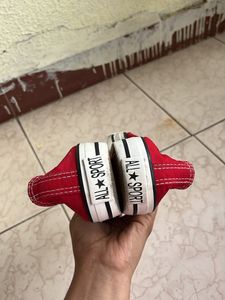 RED CONVERSE SHOES (UNISEX)