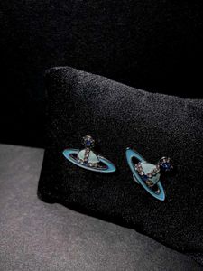 Shin Earrings (Pair)