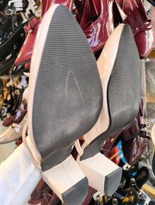 Cat Walk Beige Pointed Mules