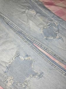 Blue Ripped Jeans🤌🏻👖🤍