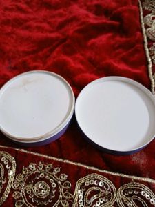 Pose Setting Powder