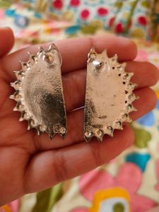 Black Metal Stud For Women