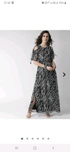 beautifull black and white printed cold shoulder d