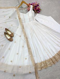 🆕️🆕️FOX GEORGETTE GOWN WITH PANT &amp; DUPATTA