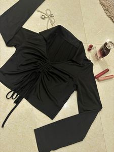 Black Ruched Front Long Sleeve Top