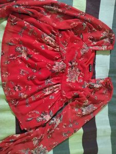 Red Full Sleeves Top 👚