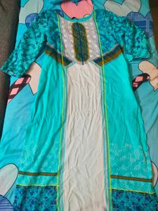 Blue&White Aurelia Kurthi Size: M