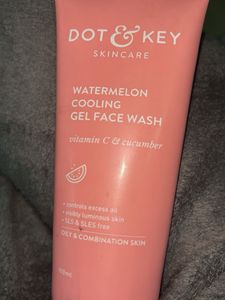 Dot &amp; Key Watermelon Face Wash