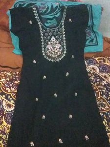 Black Suit With Chunni Or Pant