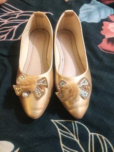 Golden Bellies Shoe