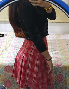 ELLE Red Pleated Skirt