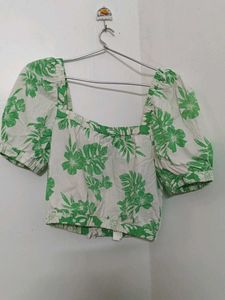 Floral Puff Sleeve Crop Top