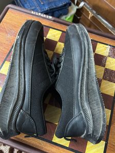 Plain Black Sneakers Tenn Sports