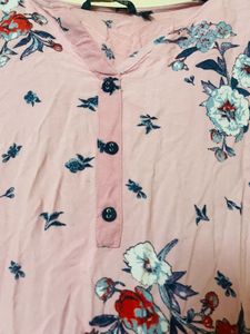 Avaasa Pink Floral Kurti