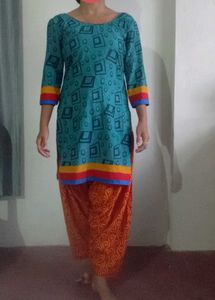 Set Of Short Kurti