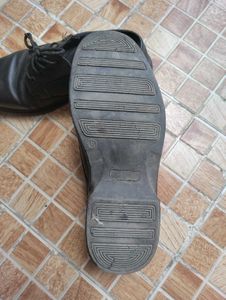 Used Black Formal Leather Shoes( UK 41)
