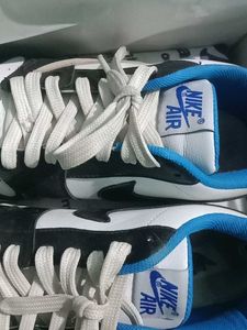 Nike Court Vision Low Sneakers