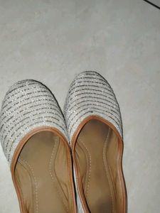 White Embellished Jutti