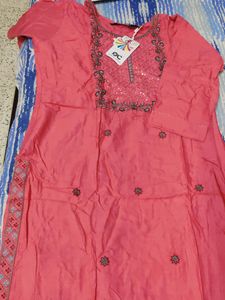 Pink New Kurti With Sequence And Thread Work