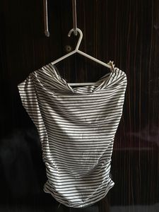 Savana Asymmetric Off-Shoulder Top💗