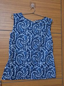 Paisley Print Sleeveless Top