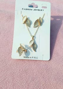 SALE Pendant Set