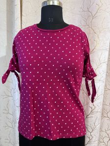 Stylish Maroon Heart Print Top