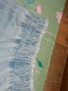 Ripped High-Waisted Jeans