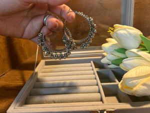 Earing And Bangle