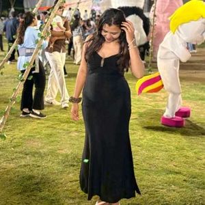 Elegant Black Maxi Dress