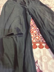 Beautiful black Rugged Jeans