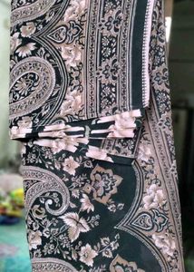 Black Floral Printed Soft Saree.
