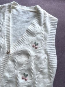 Sweater vest
