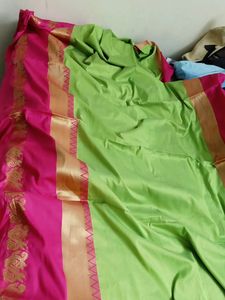 Saree Without Blouse