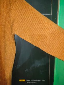 Sweater