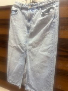 Zara Beautiful Denim Midi Skirt