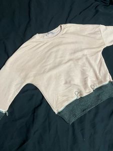 “Beige Zip-Hem Crop Sweatshirt”