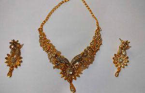 Beautiful Gold Plated 3 Neck Pieces With Earrings