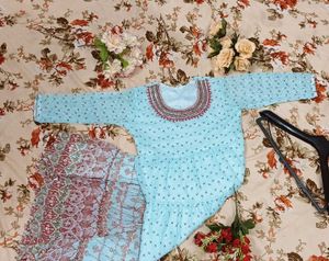 Blue Floral Print Maxi Dress ( New 🆕💯🆕)