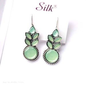 Elegant Kundan tangli Earrings for party and festi