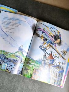 Winnie the Witch: Three Story Treasury