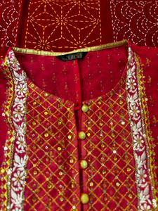 Aurelia Embroidered Kurta