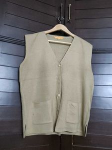 Annabelle Women Sleeveless Knit Sweater