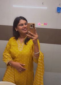 Bhandhani Embroidered Regular Sequinned Kurta with