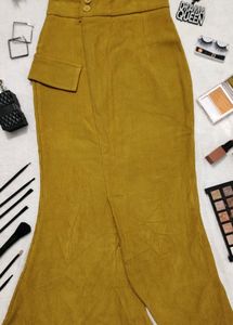 💛 New Mustard Fishcut Skirt 💛