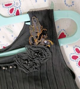 Ditsy Black 🖤 Top Amazing 😍