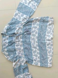 Patterned Blouse Top