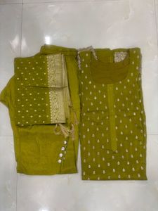 Minimal Festive Olive Green Chiffon Suit Set