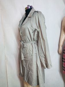 Elegant Trench Coat lenth 38