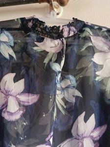 Floral Print Sleeveless Top